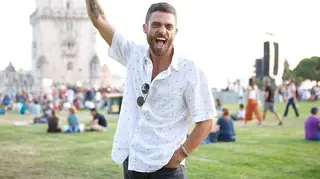 Diogo Amaral partilha imagem inédita dos dois filhos juntos: “A minha vida numa fotografia”