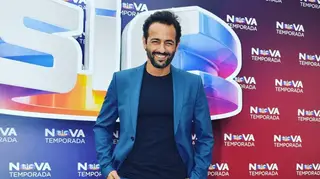 Gonçalo Diniz mostra fotografia da filha em bebé