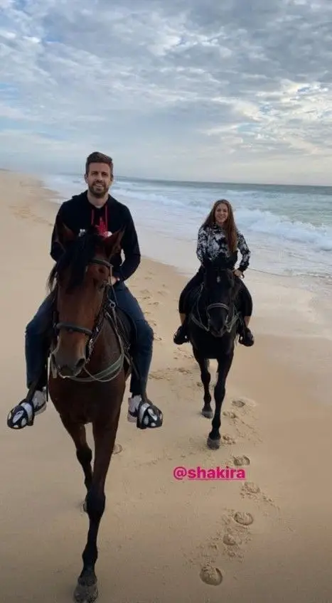 Depois de rumores de separação, Shakira e Piqué estão em Portugal e o jogador já partilhou a primeira fotografia juntos
