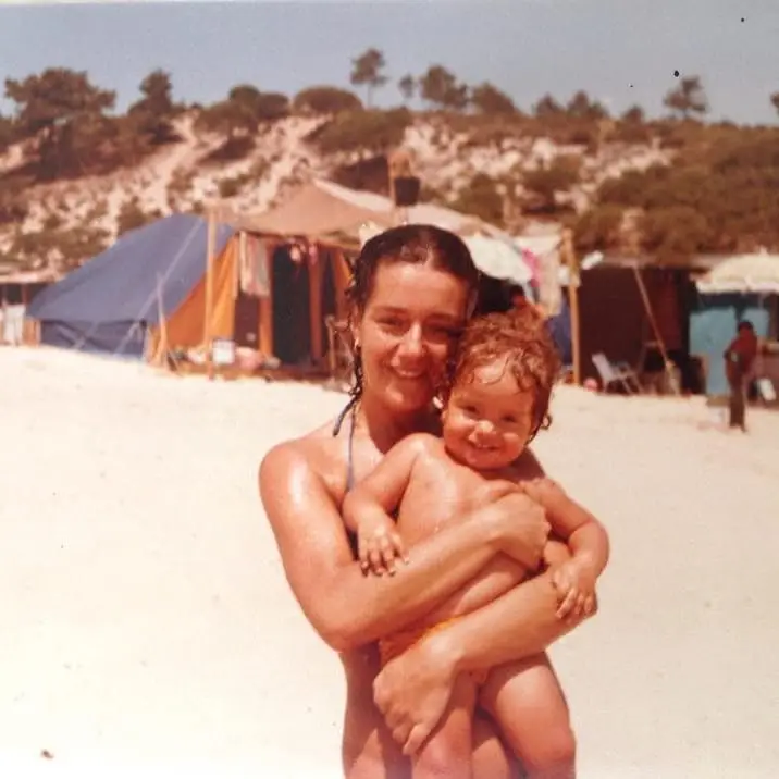 Madalena Brandão assinala 30.º aniversário da morte da mãe com imagens inéditas