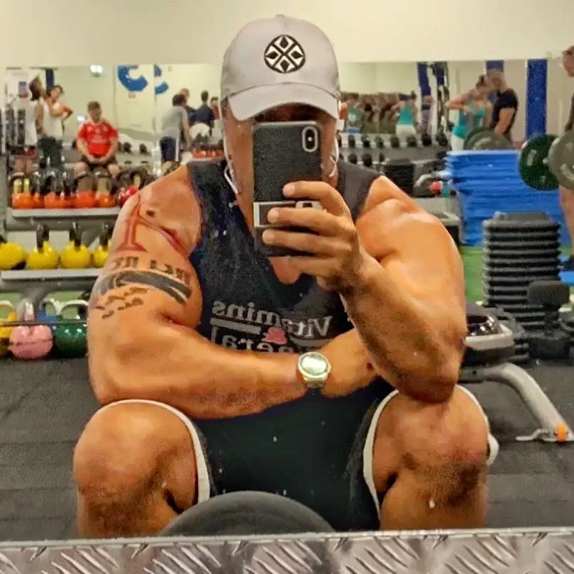Fãs de ‘Casados À Primeira Vista’ impressionados com o corpo musculado do especialista Alexandre Machado
