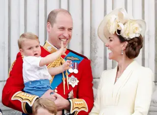 Kate Middleton e príncipe William com o filho