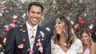 Bárbara Corby está grávida e mostra imagem romântica ao lado do marido