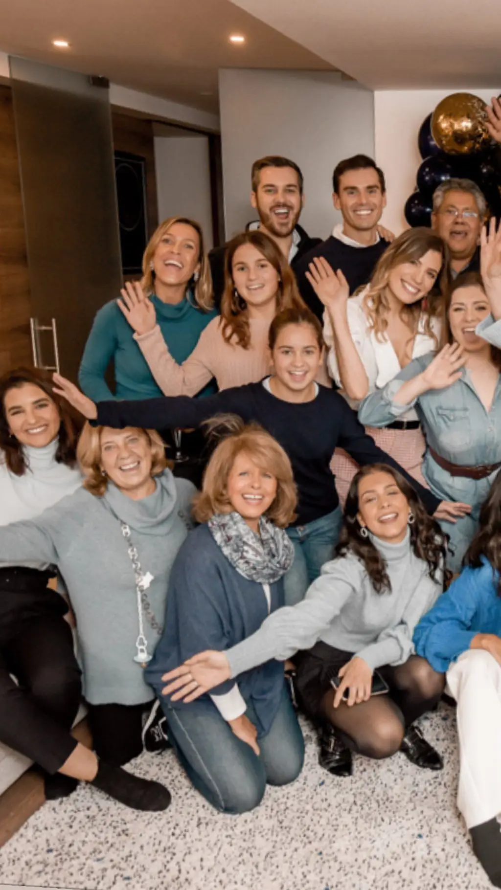 Familiares e amigos do casal