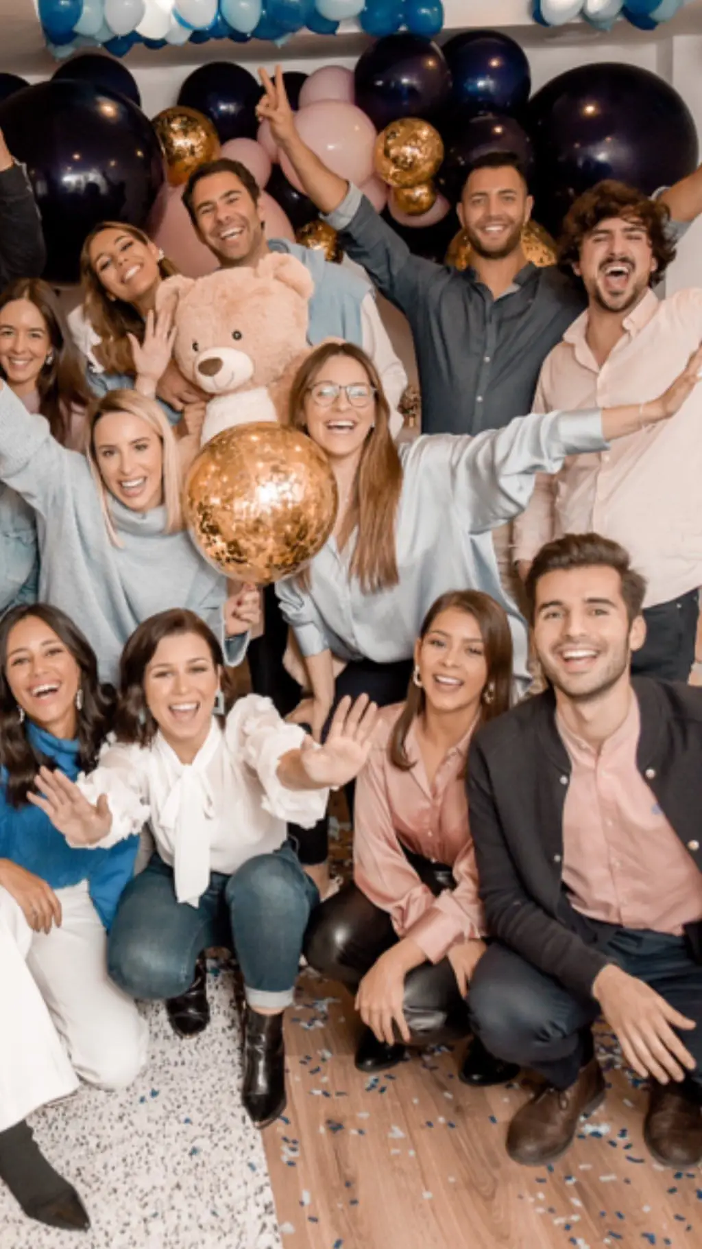 Familiares e amigos do casal