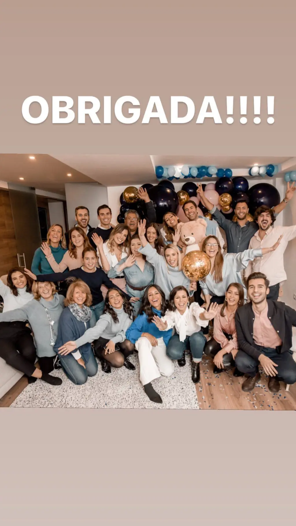 Familiares e amigos do casal