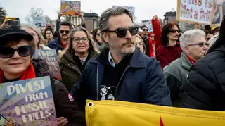 Na véspera das nomeações aos Óscares, Joaquin Phoenix é detido