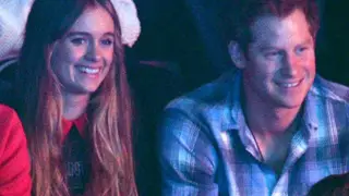 Ex-namorada do príncipe Harry comenta a sua decisão polémica de se afastar da realeza