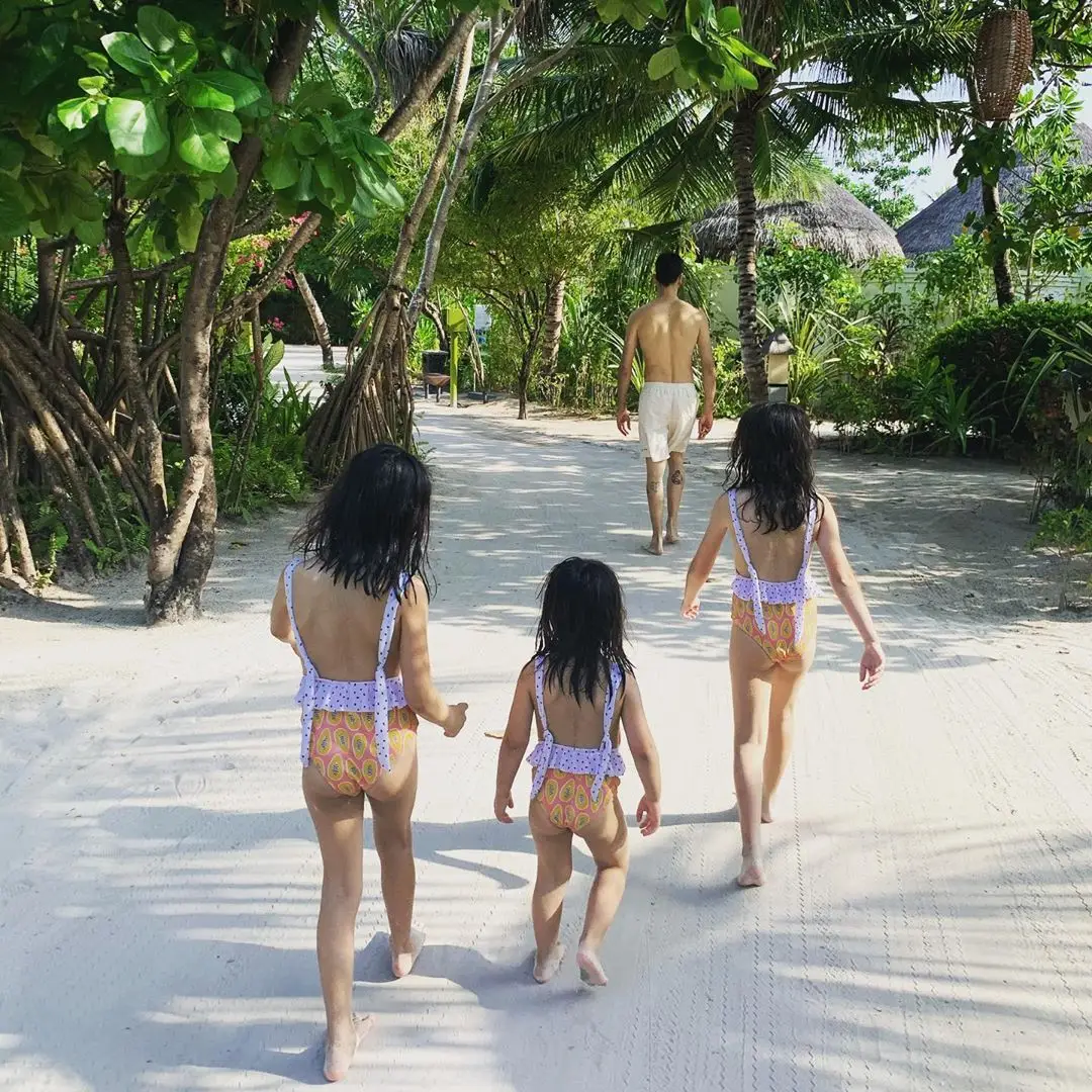 Catarina e António Raminhos desfrutam de férias em família nas Maldivas: “[As miúdas] estão doidas”