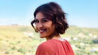 Aos 50 anos, Fátima Lopes mostra impressionante forma física durante treino de ginástica