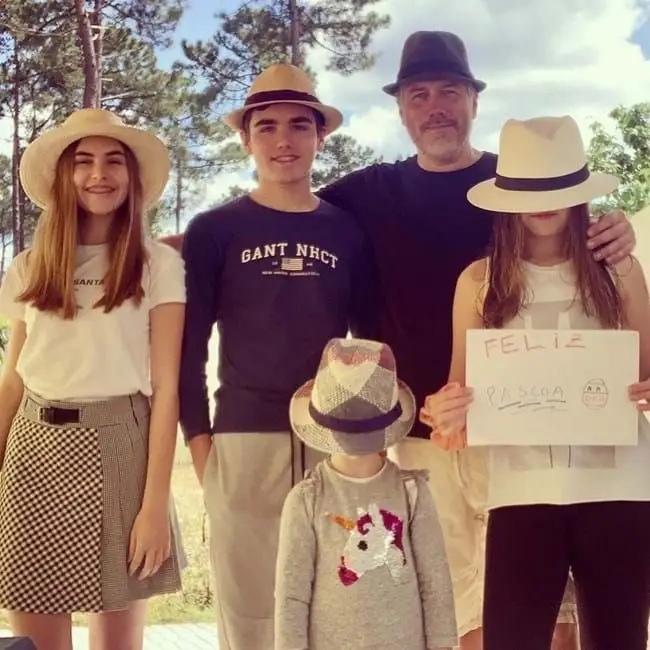 Pedro Miguel Ramos e os filhos Santiago, Laura, Maria Luísa e Caetana.