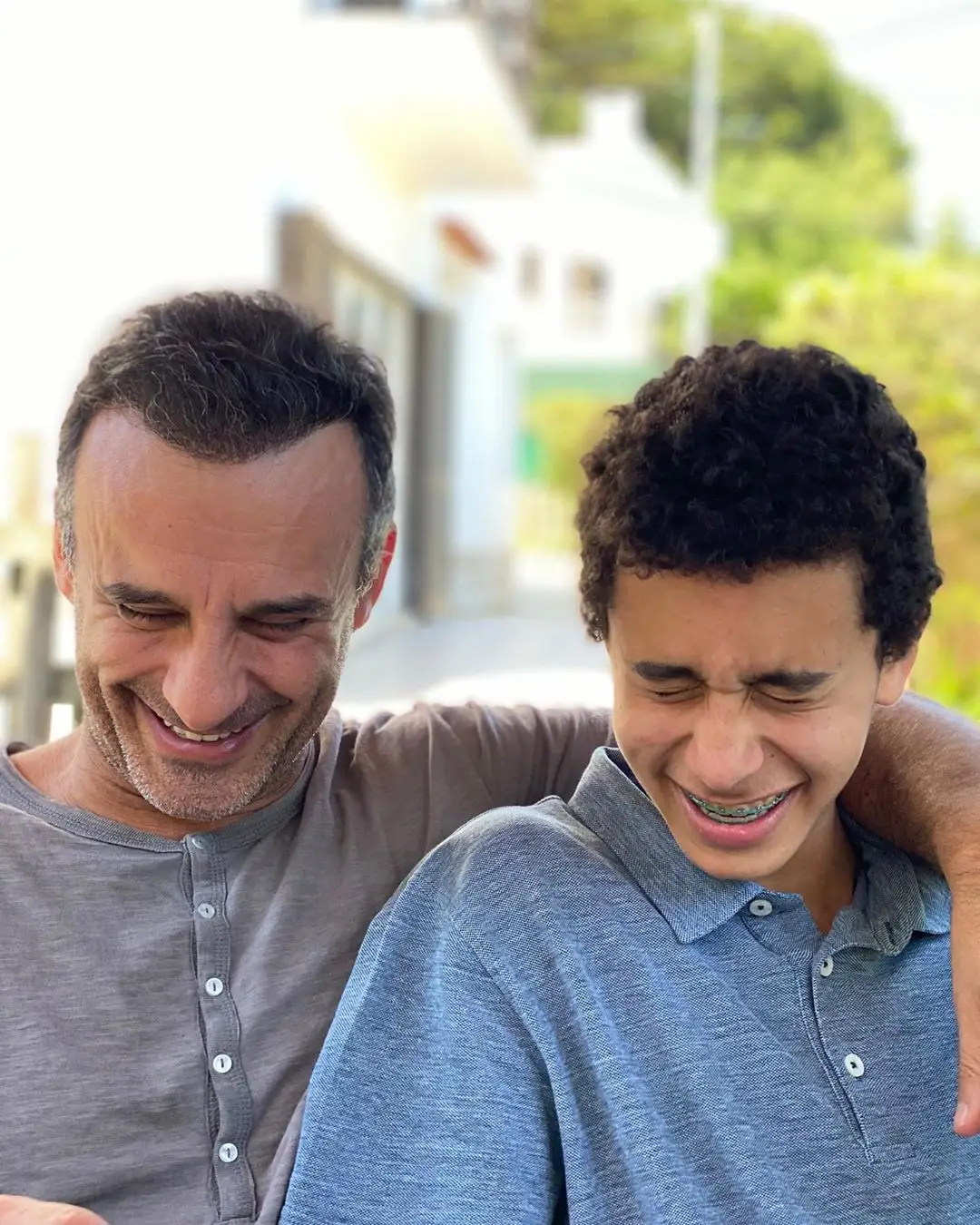 Rui Unas partilha fotos com o filho mais velho e fãs ficam impressionados com semelhanças: "Iguais"