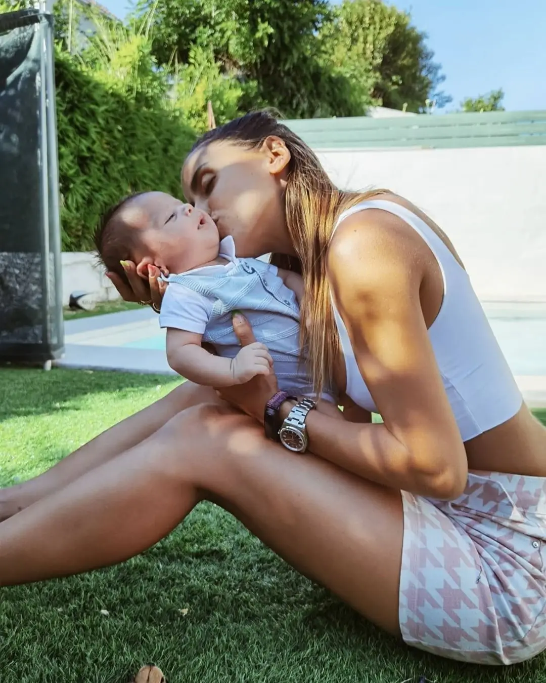 Carolina Patrocínio revela estar "obcecada" pelo filho recém-nascido