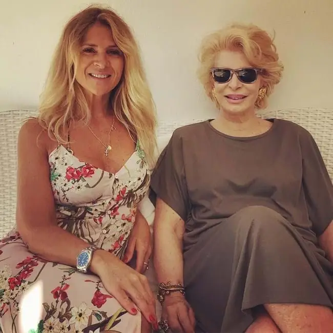 Rita e Lili Caneças