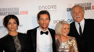 Matthew McConaughey revela que pais tinham relações sexuais depois das agressões de violência doméstica: "Era assim que eles se amavam"