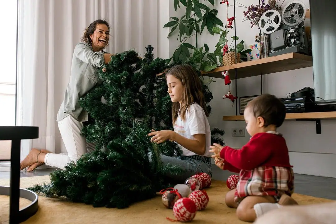 O Natal chegou a casa de Cláudia Vieira