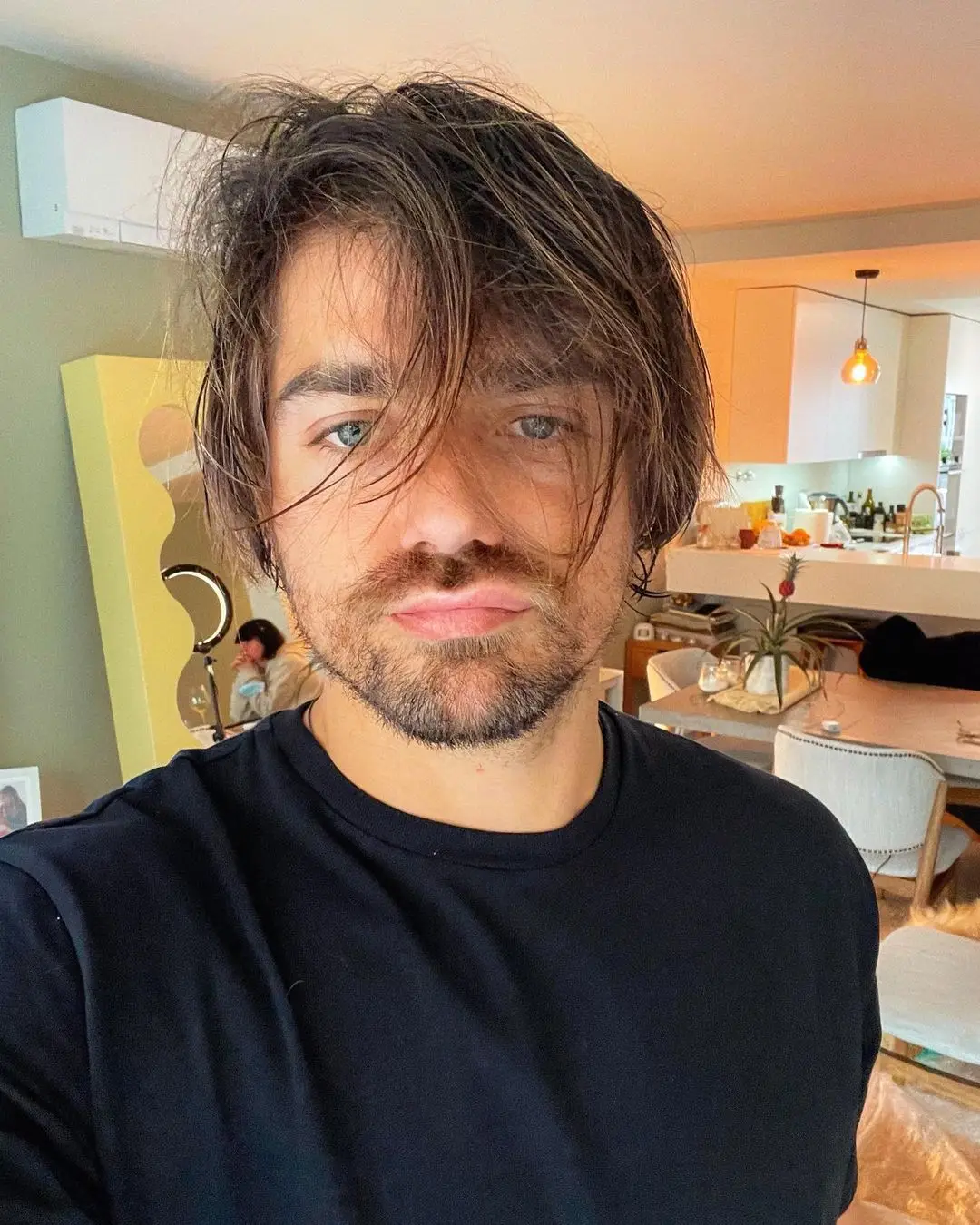 Lourenço Ortigão antes de cortar o cabelo