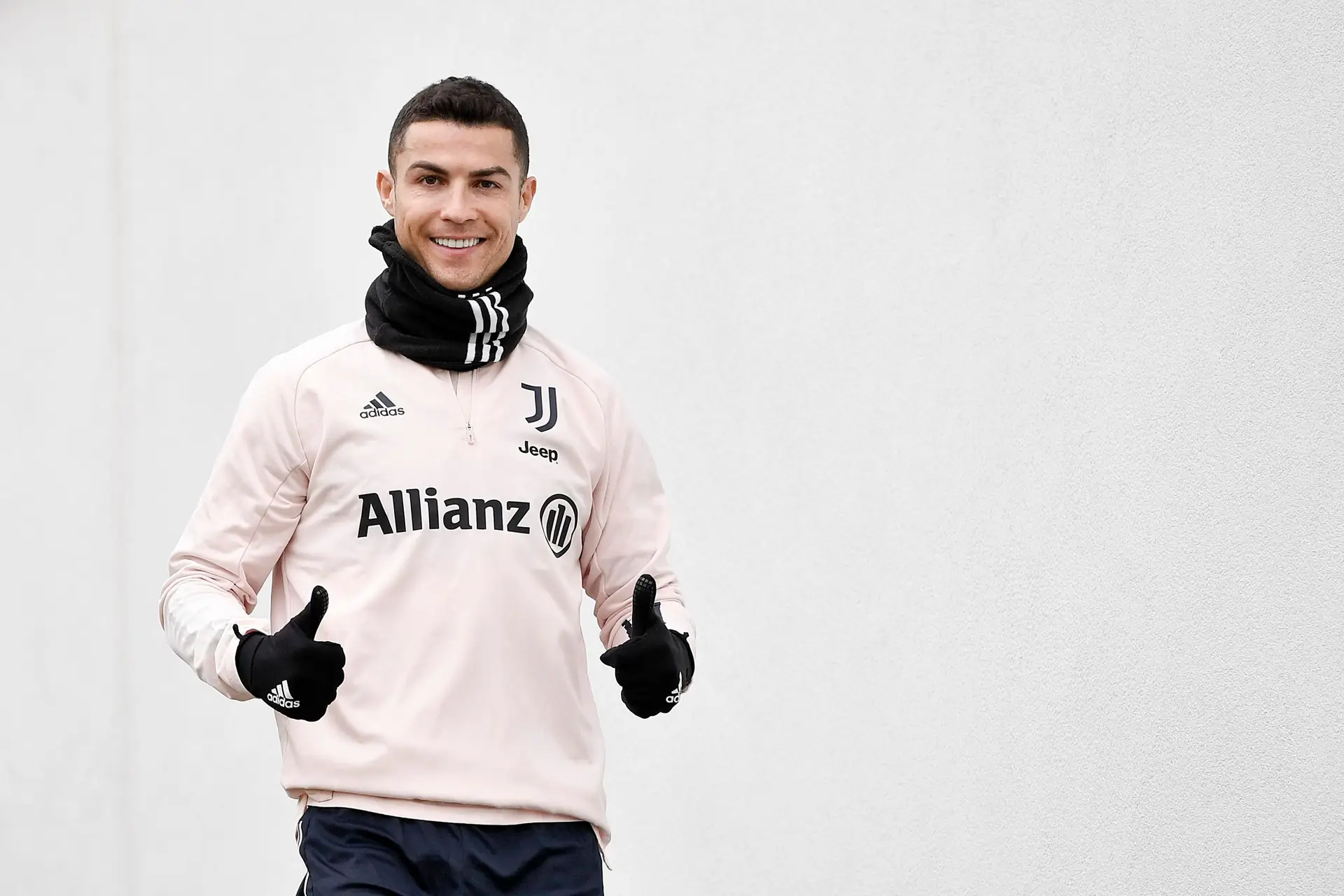 Quanto ganha Cristiano Ronaldo no Instagram?