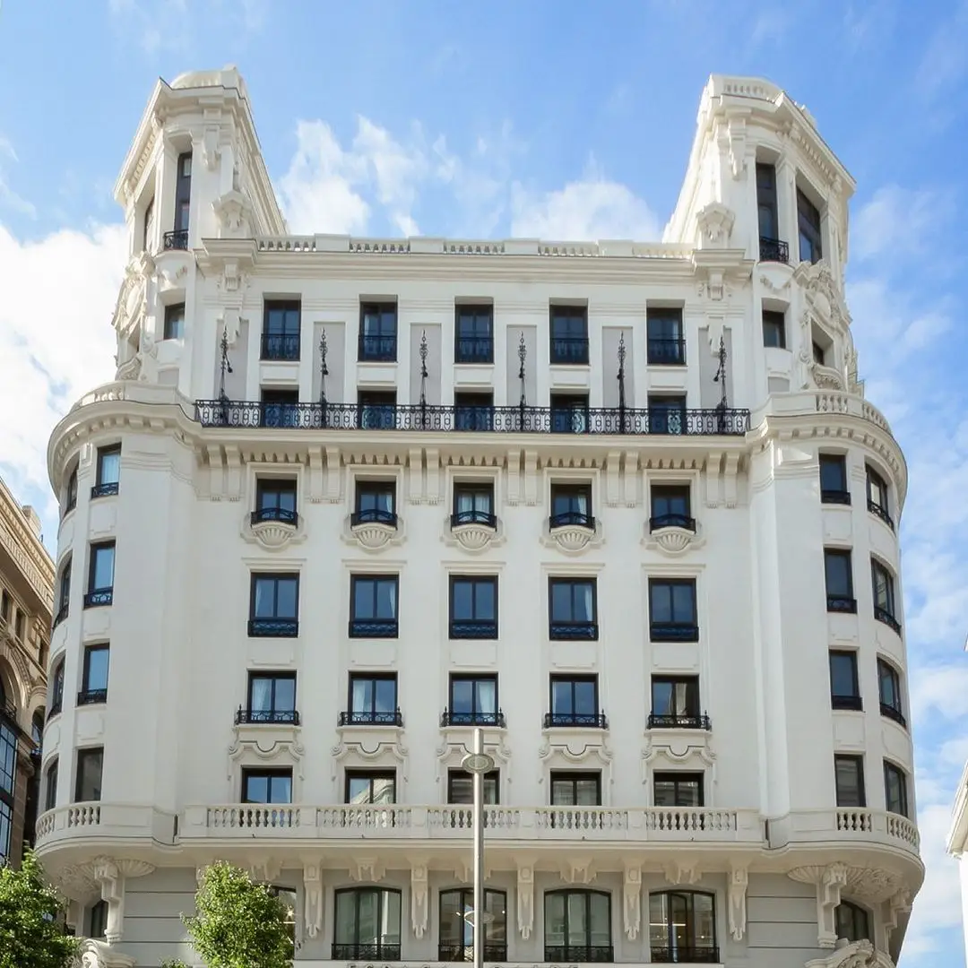 Cristiano Ronaldo mostra fotografias do novo hotel e Pepe brinca: “E a marquise?”
