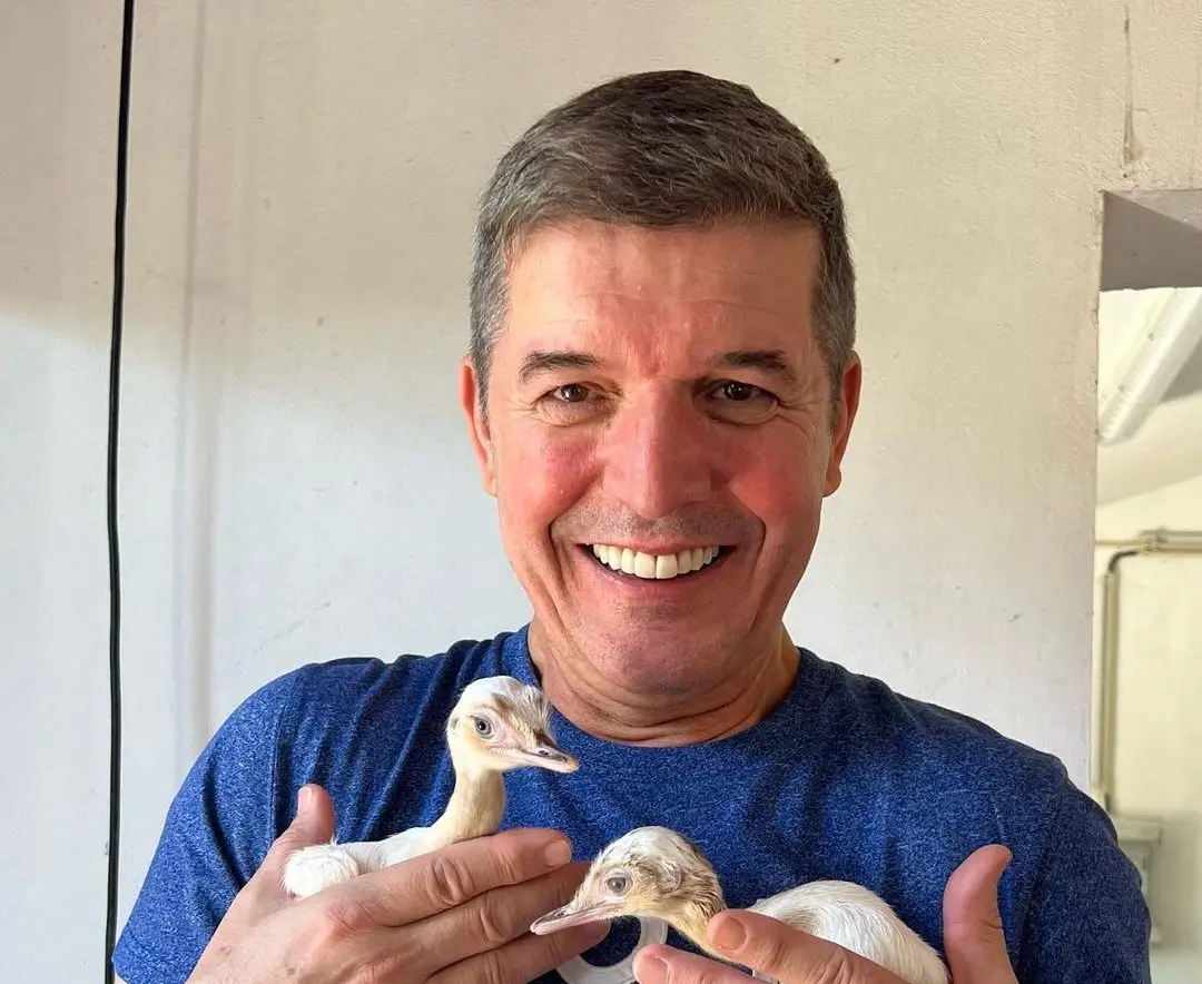 João Baião aumenta ‘família’ e fãs reagem: “É sempre uma maravilha”