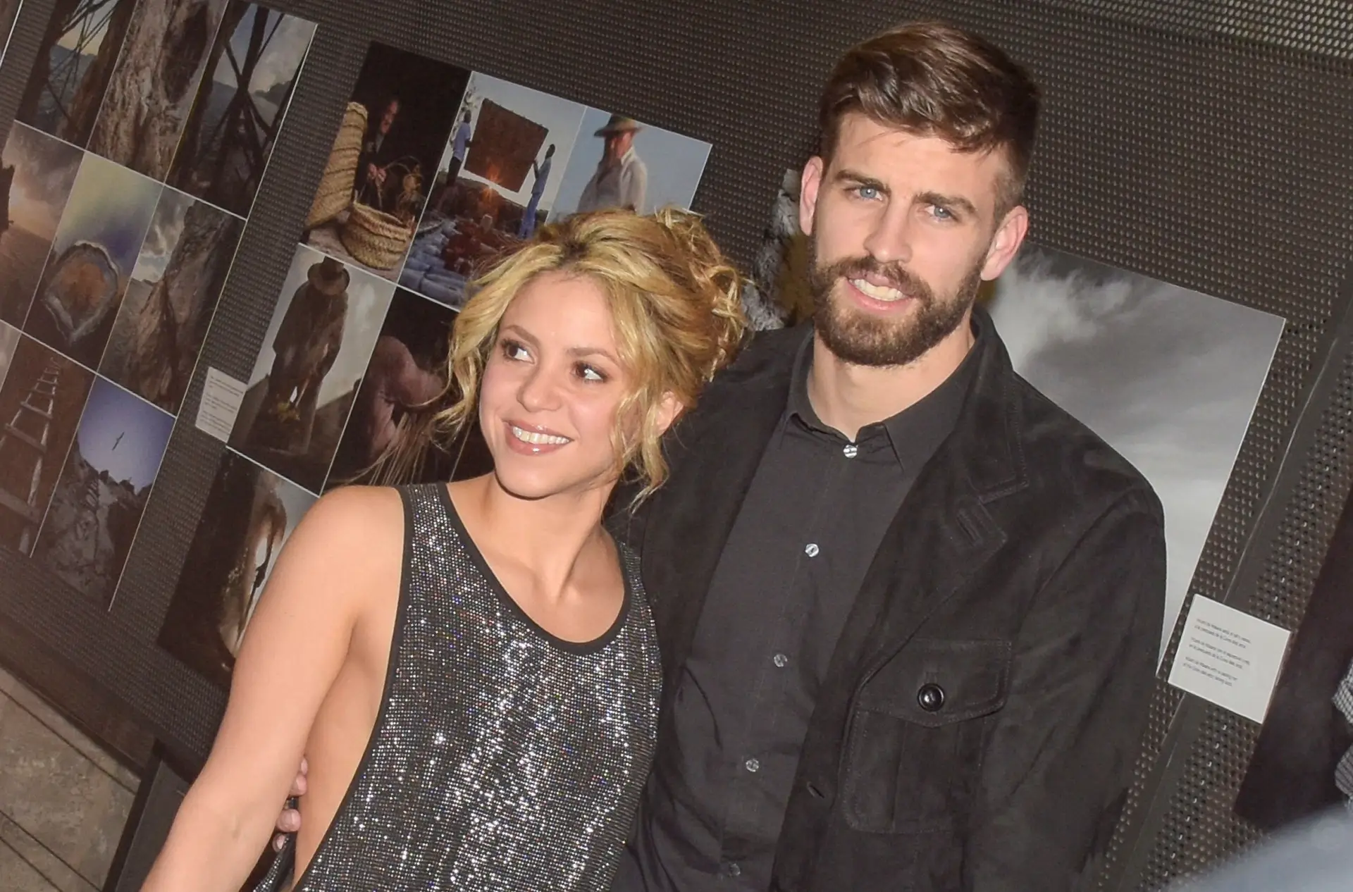 Gerard Pique (R) and Shakira (L) attend the ‘Festa De Esport Catala 2016 Awards’ on January 25, 2016 in Barcelona, Spain.