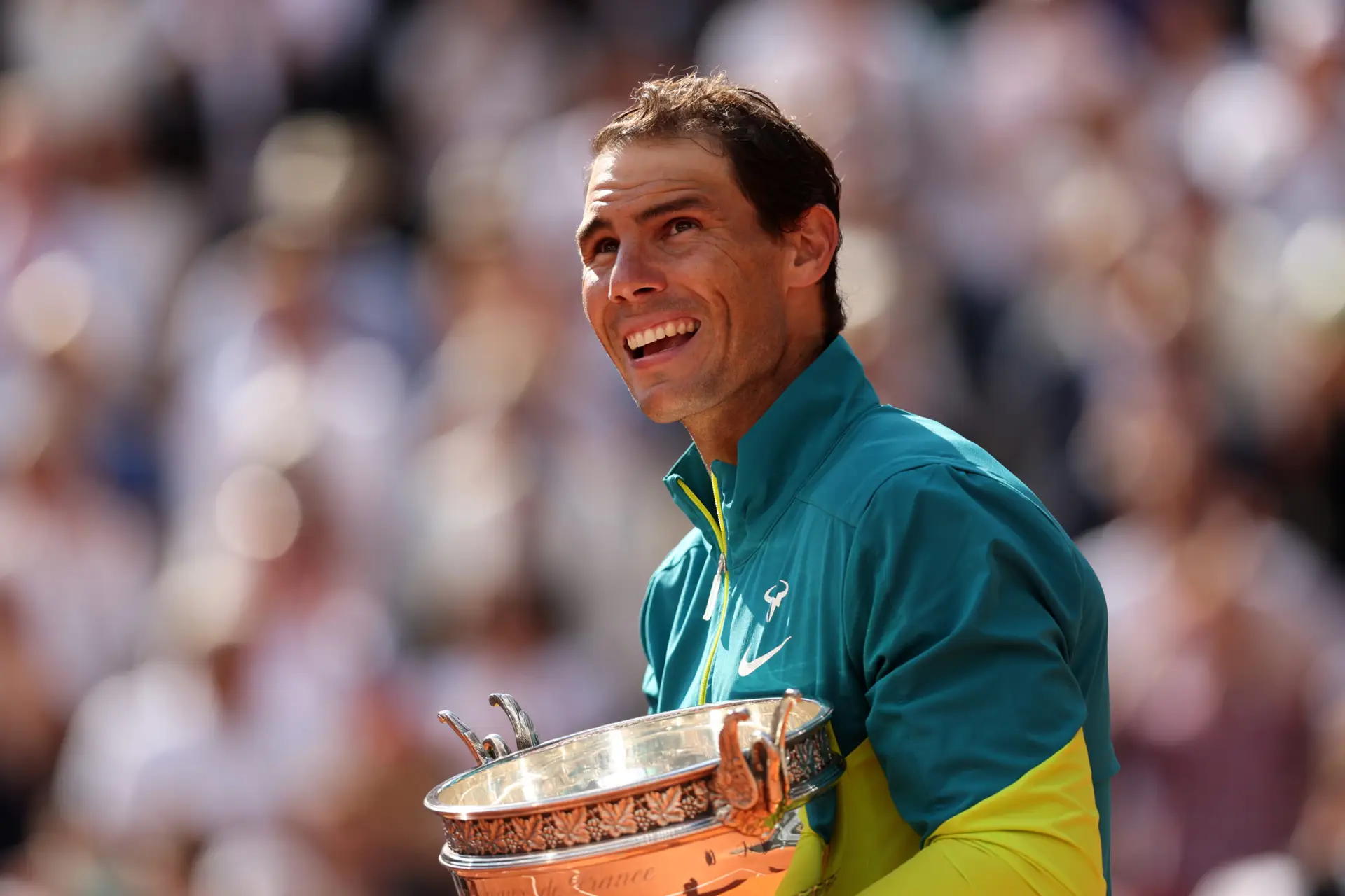 PARIS, FRANCE – JUNE 05: Rafael Nadal of Spain celebrates with the trophy after winning against Casper Ruud of Norway during the Men’s Singles Final match on Day 15 of The 2022 French Open at Roland Garros on June 05, 2022 in Paris, France. (Photo by Clive Brunskill/Getty Images)