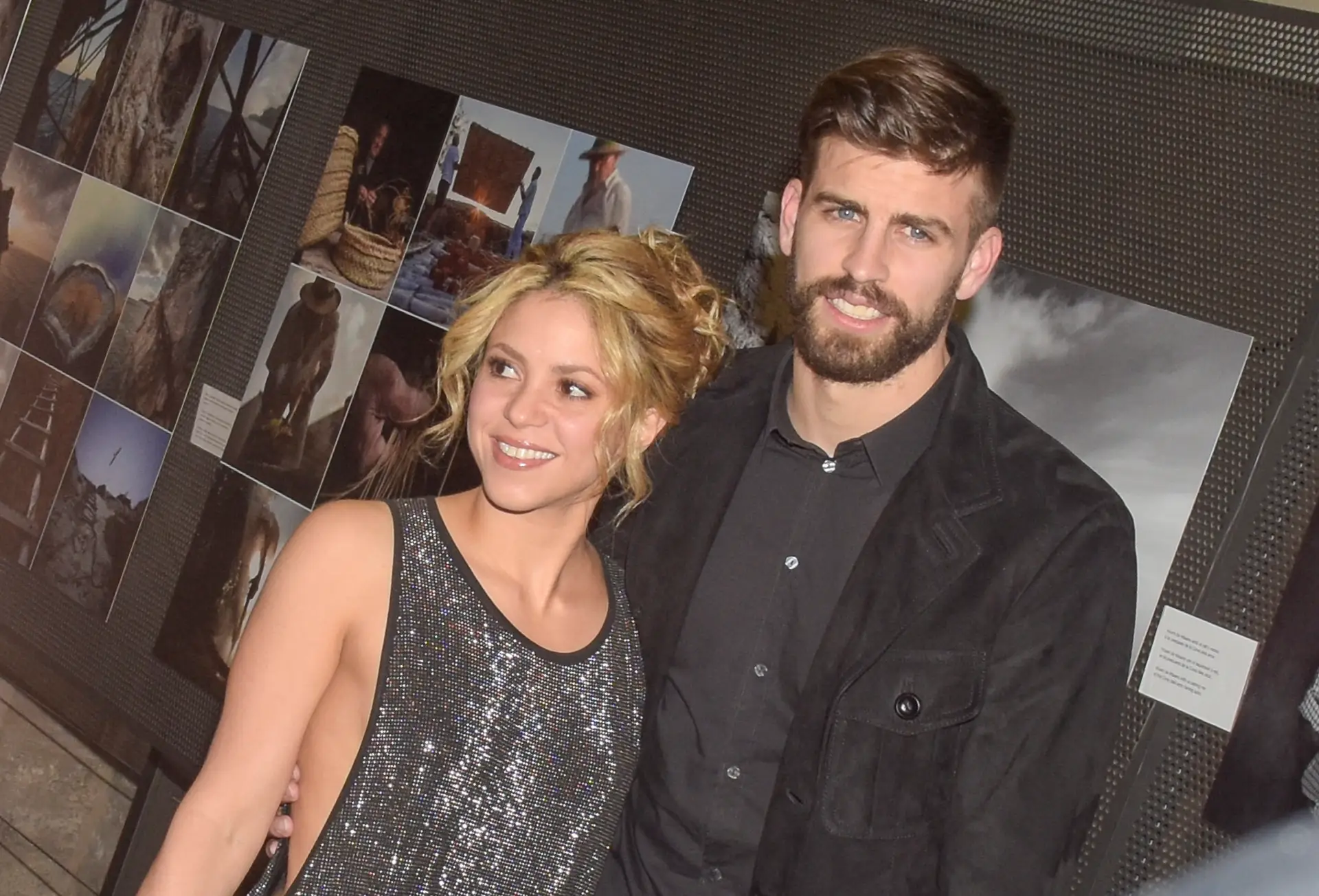 Gerard Pique (R) and Shakira (L) attend the ‘Festa De Esport Catala 2016 Awards’ on January 25, 2016 in Barcelona, Spain.