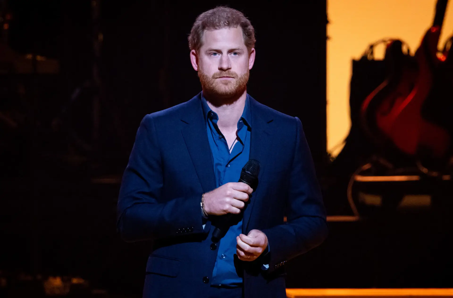 THE HAGUE, NETHERLANDS – APRIL 22: Prince Harry Duke of Sussex speaks during the closing ceremony of the Invictus Games at Zuiderpark on April 22, 2022 in The Hague, Netherlands. (Photo by P van Katwijk/Getty Images)
