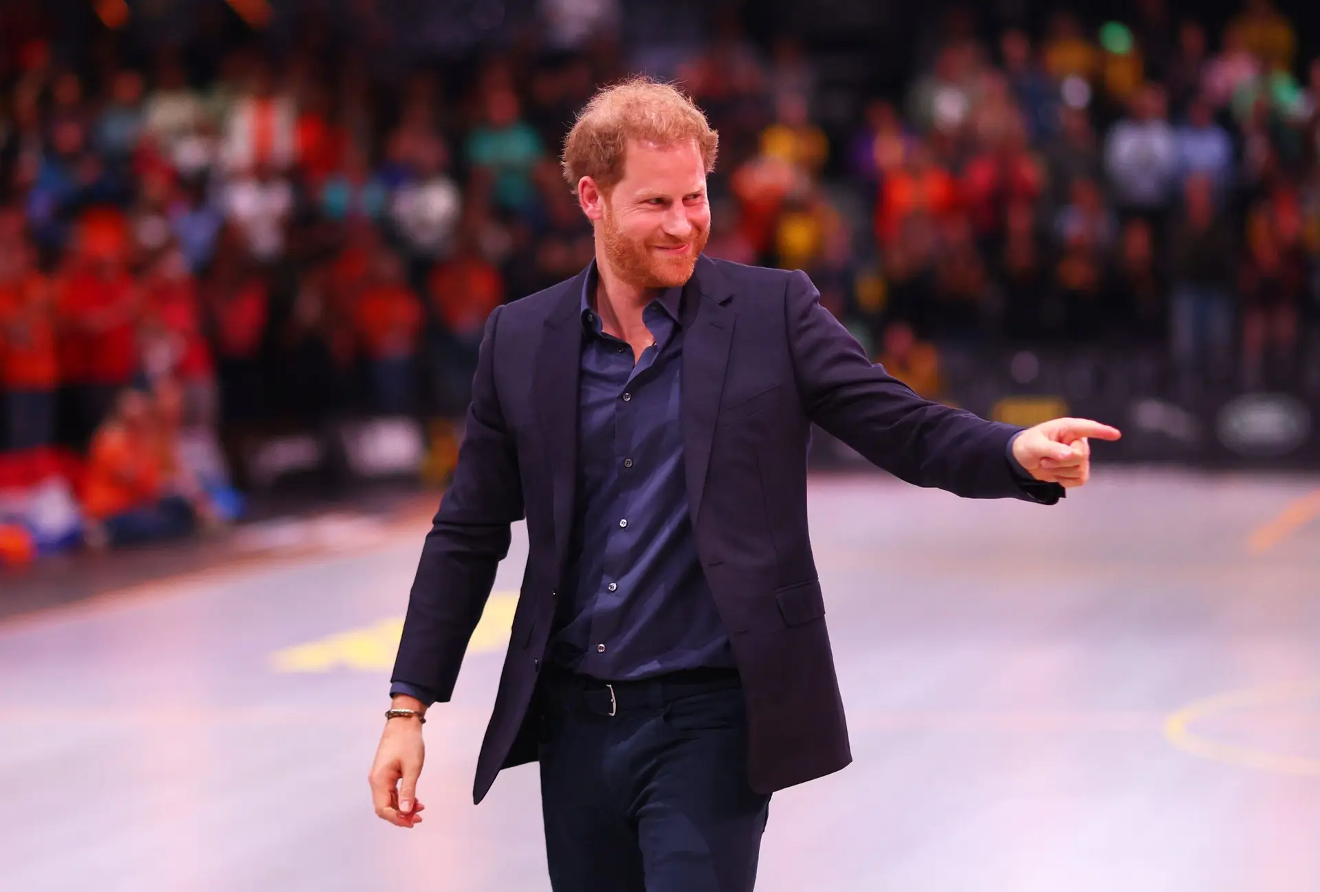THE HAGUE, NETHERLANDS – APRIL 22: Prince Harry, Duke of Sussex during the medal ceremony for the Wheelchair Basketball on day seven of the Invictus Games The Hague 2020 at Zuiderpark on April 22, 2022 in The Hague, Netherlands. (Photo by Dean Mouhtaropoulos/Getty Images for Invictus Games The Hague 2020)