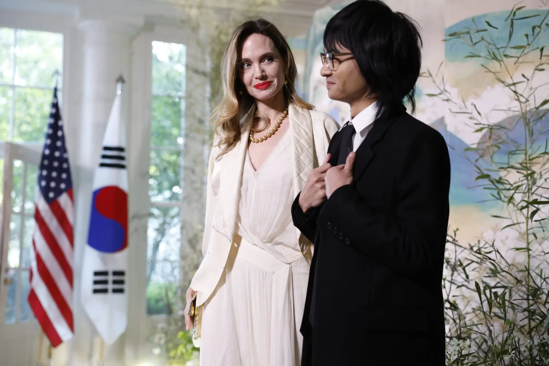 WASHINGTON, DC – APRIL 26: Actress Angelina Jolie and her son Maddox arrive for the White House state dinner for South Korean President Yoon Suk-yeol on April 26, 2023 in Washington, DC. President Joe Biden and first lady Jill Biden are hosting South Korean President Yoon Suk-yeol and South Korean first lady Kim Keon-hee for a State Dinner. (Photo by Anna Moneymaker/Getty Images)