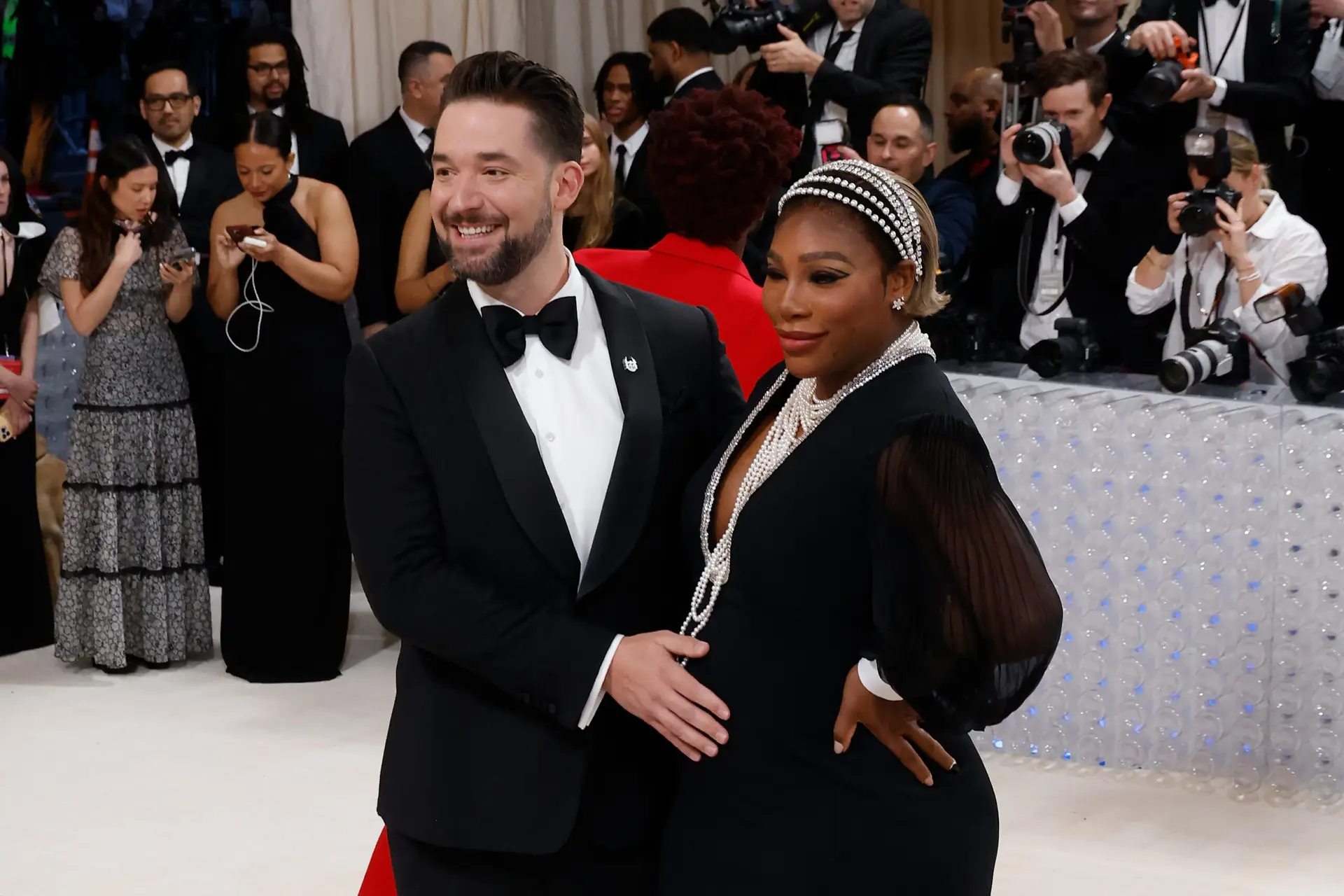 NEW YORK, NEW YORK – MAY 01: Serena Williams and Alexis Ohanian attend the 2023 Costume Institute Benefit celebrating “Karl Lagerfeld: A Line of Beauty” at Metropolitan Museum of Art on May 01, 2023 in New York City. (Photo by Taylor Hill/Getty Images)