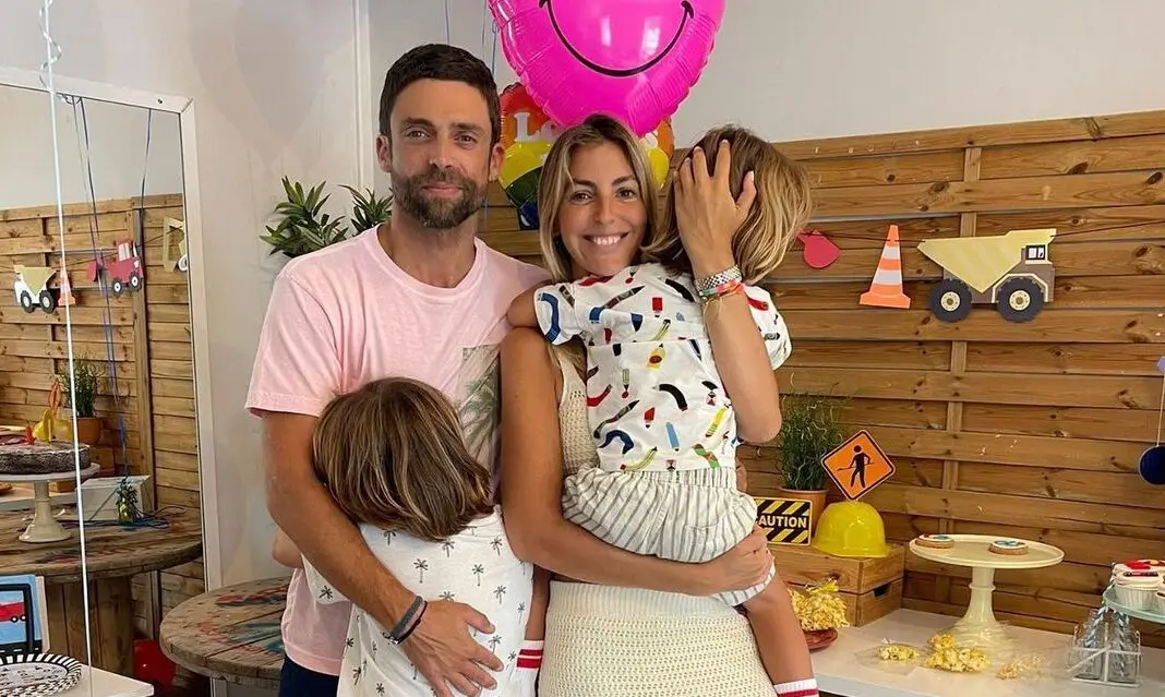 Diogo Amaral com Jessica Athayde e os dois filhos