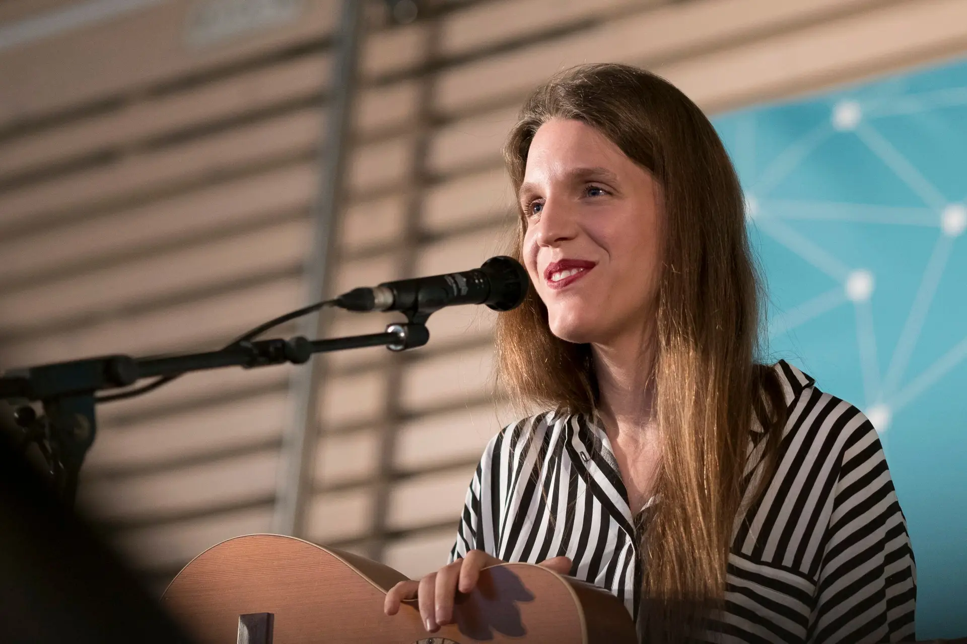 "À meia-noite recebo uma mensagem privada dele" — A experiência desconcertante de Luísa Sobral com motorista em Lisboa