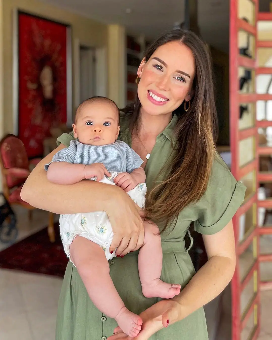 Ao assinalar 8 meses do filho, Júlia Belard recorda ‘polémica’: “O bebé que não tinha nome”