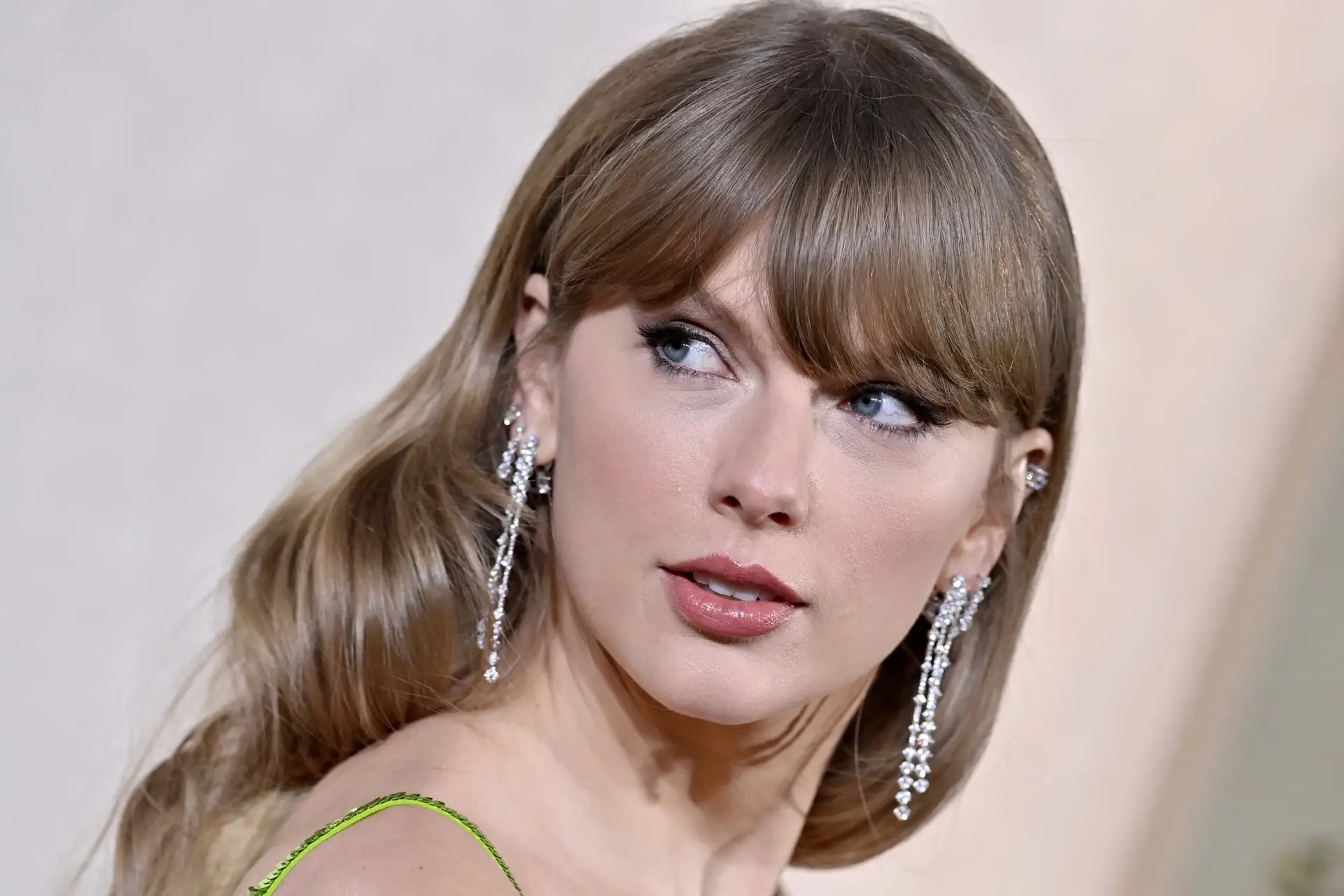 BEVERLY HILLS, CALIFORNIA – JANUARY 07: Taylor Swift attends the 81st Annual Golden Globe Awards at The Beverly Hilton on January 07, 2024 in Beverly Hills, California. (Photo by Axelle/Bauer-Griffin/FilmMagic)