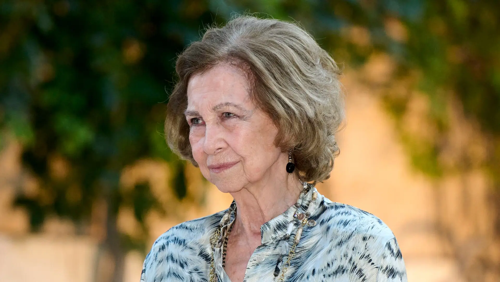 PALMA DE MALLORCA, SPAIN – AUGUST 03: Queen Sofia hosts a dinner for authorities at the Marivent Palace on August 03, 2023 in Palma de Mallorca, Spain. (Photo by Carlos Alvarez/Getty Images)