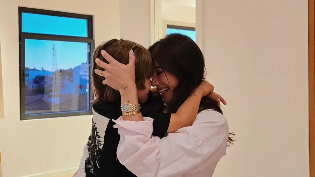 Mia Rose com o filho, Mateus
