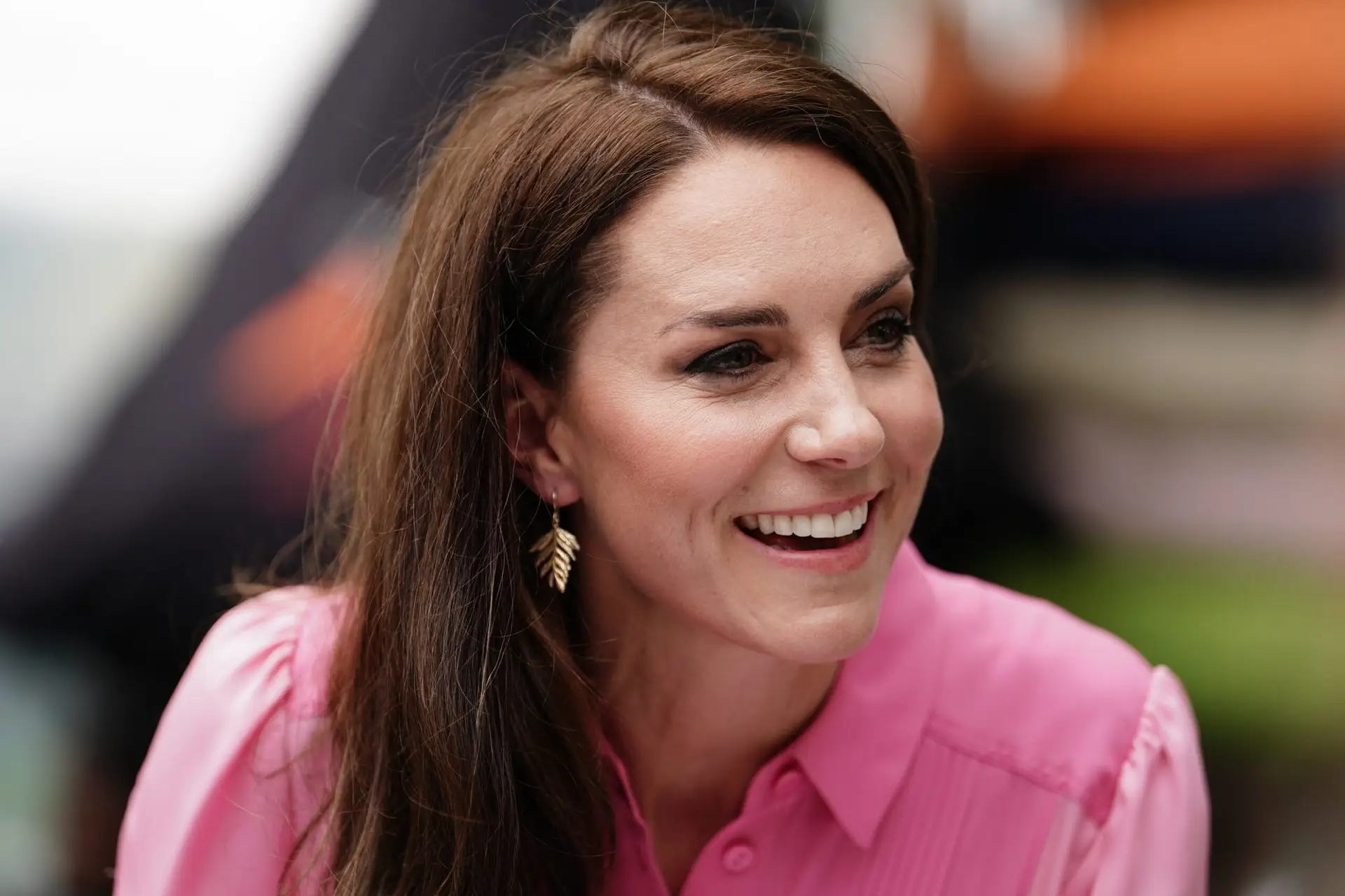 LONDON, ENGLAND – MAY 22: Catherine, Princess of Wales takes part in the first Children’s Picnic at the RHS Chelsea Flower Show, at the Royal Hospital Chelsea on May 22, 2023 in London, England. Ten schools from the Royal Horticultural Society’s (RHS) Campaign for School Gardening were invited to bring pupils along to the RHS Chelsea Flower Show, marking the first time in the event’s 110-year history that a Children’s Picnic has taken place. (Photo by Jordan Pettitt-WPA Pool/Getty Images)