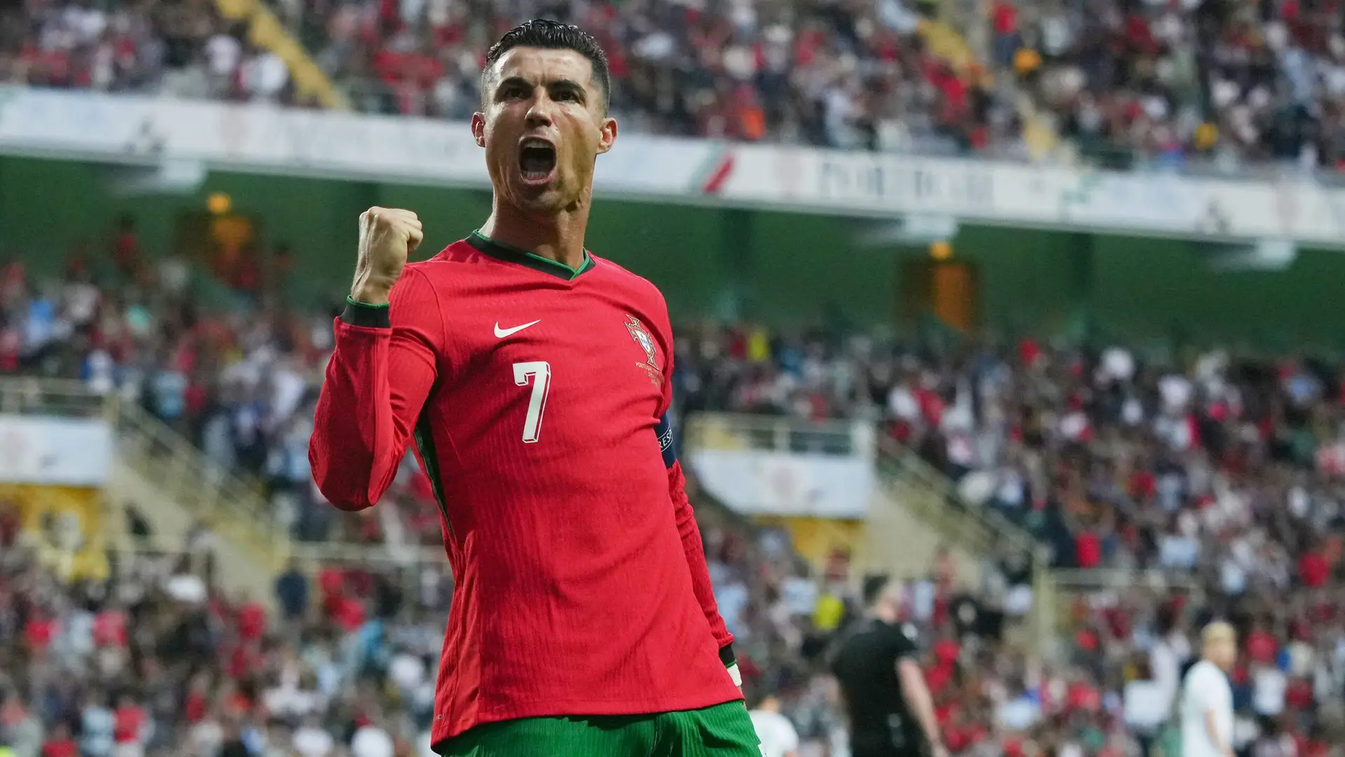 Com Portugal prestes a entrar em campo, Cristiano Ronaldo deixa mensagem: “Unidos, somos imparáveis”