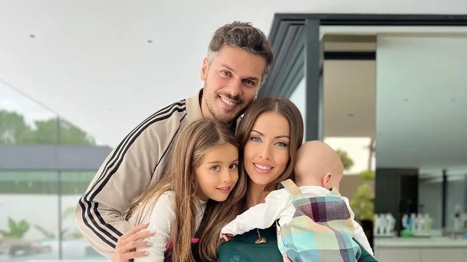 Laura Figueiredo recebe pedido amoroso da filha