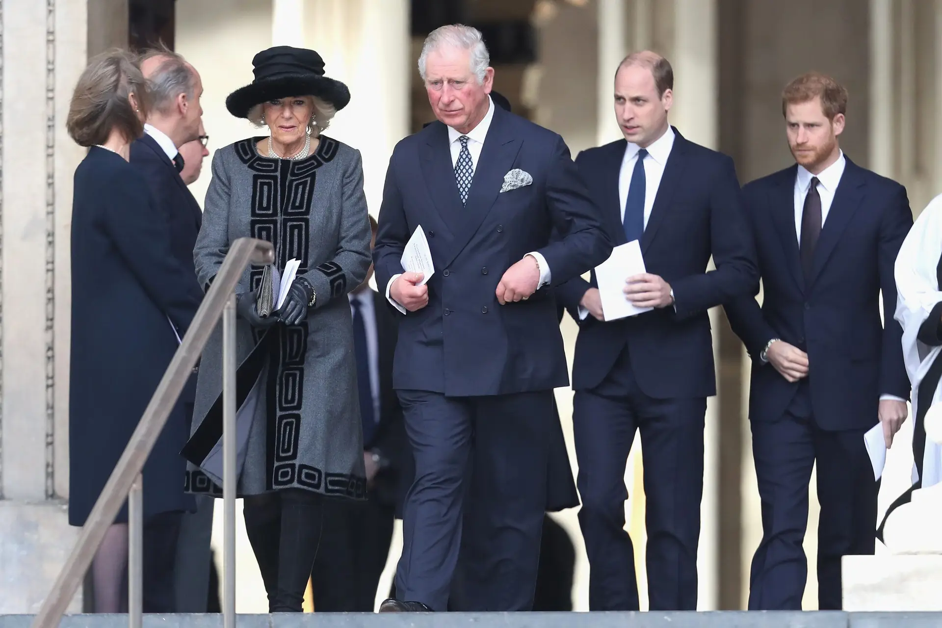 “As chamadas de Harry não são atendidas” – Carlos III e o filho estarão cada vez mais afastados