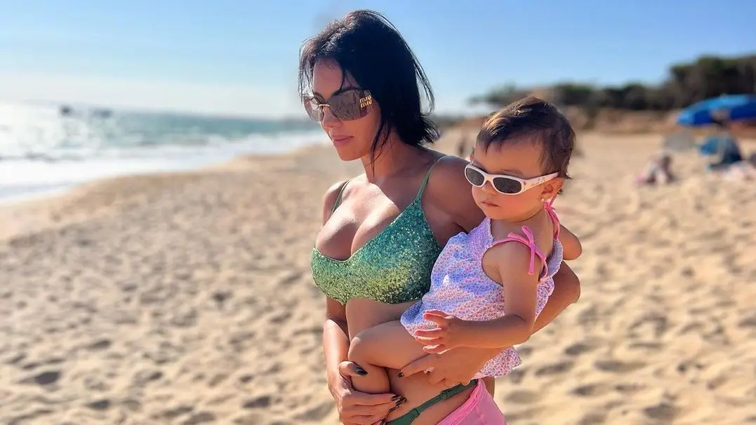 Georgina com Bella Esmeralda