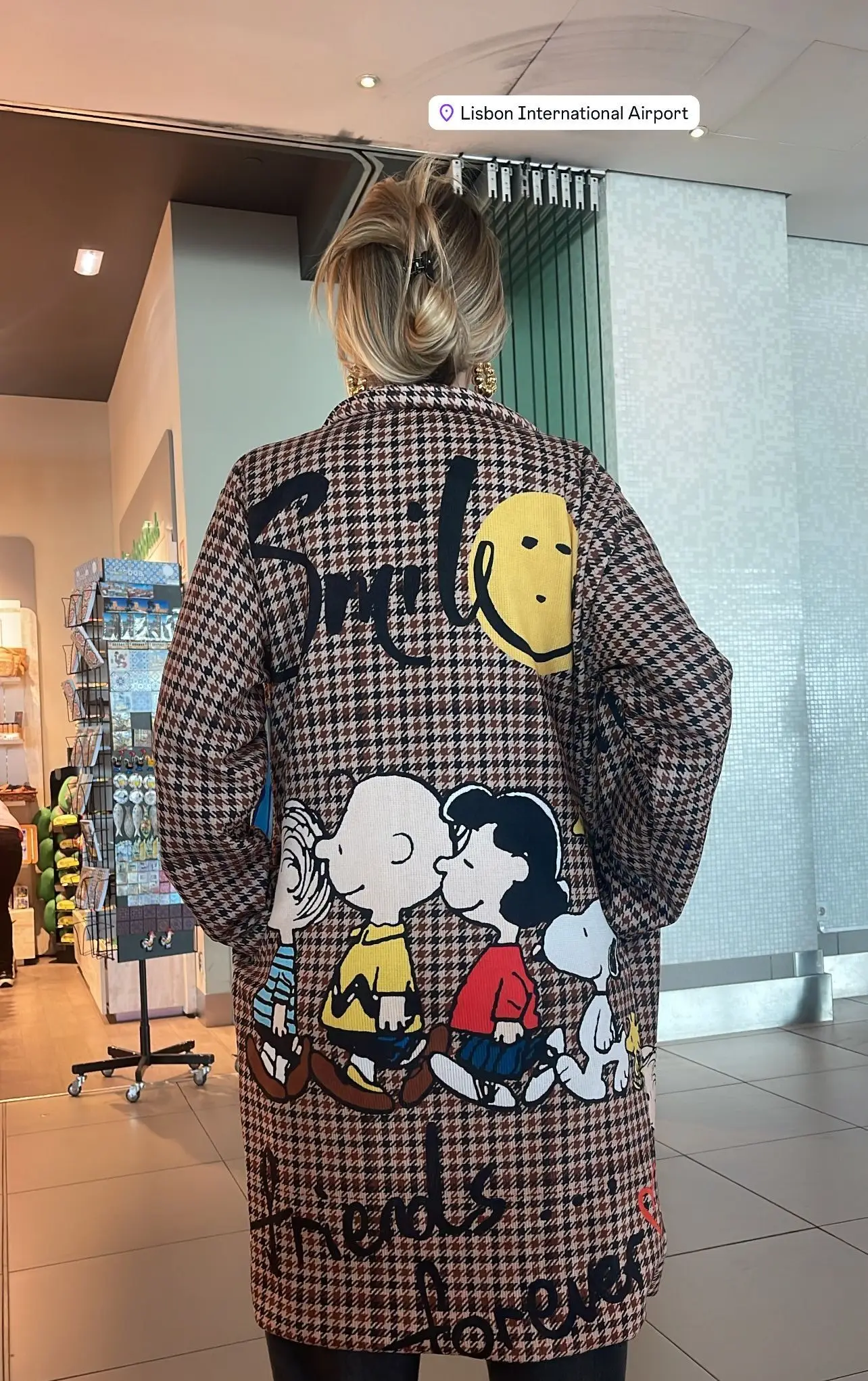 Fã do 'Snoopy'? Jessica Athayde tem o casaco ideal para si