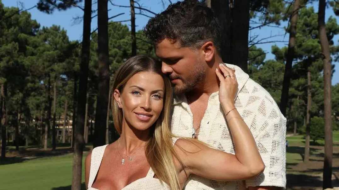 Laura Figueiredo e Mickael Carreira
