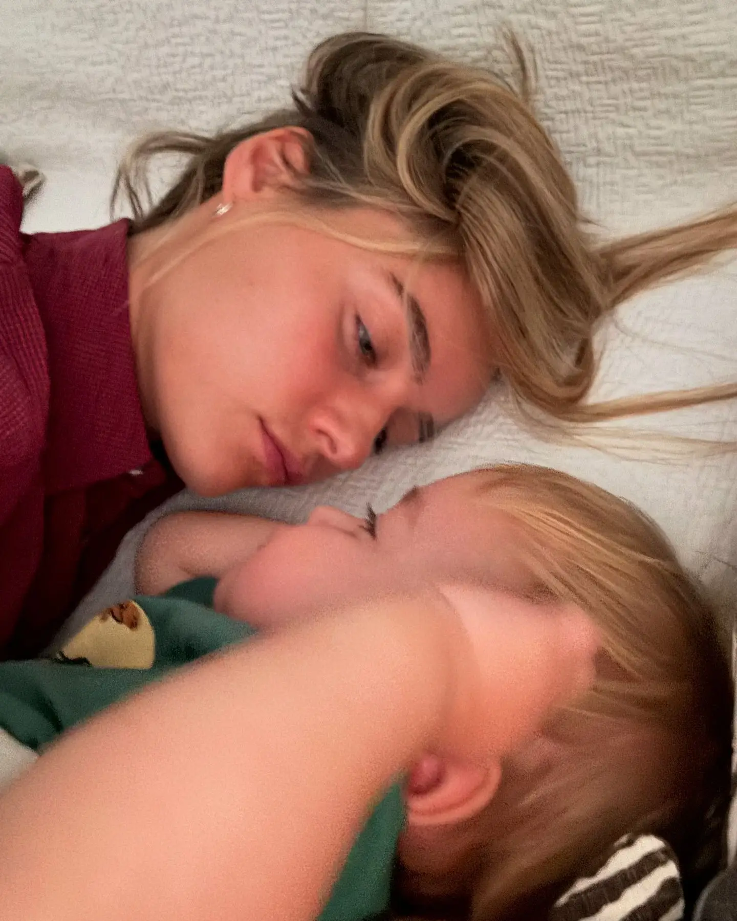 Mãe ‘babada’! Kelly Bailey revela imagens únicas com o filho bebé e declara-se