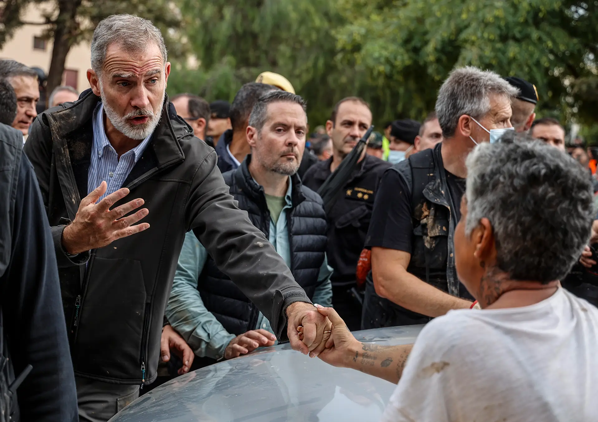 Foi insultado e atacado mas este gesto de Felipe VI está a ser muito aplaudido
