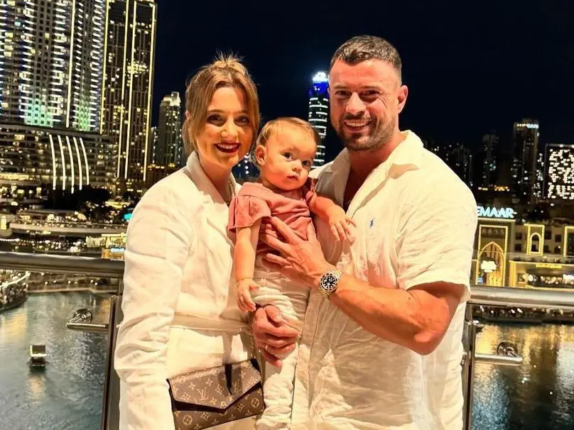 A angústia de Marco Costa nos fins de semana sem a filha Maria Emília