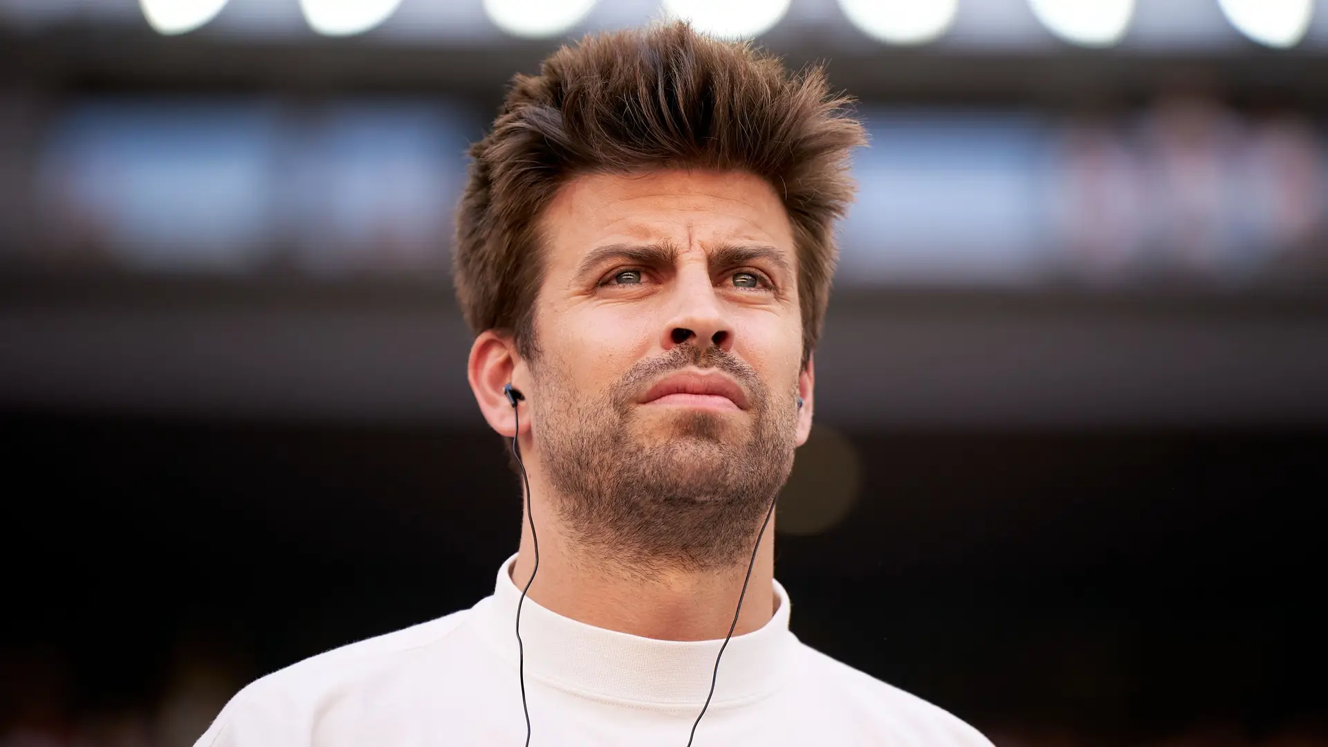 Há vídeo viral a circular! Mansão de Gerard Piqué é vandalizada como forma de protesto