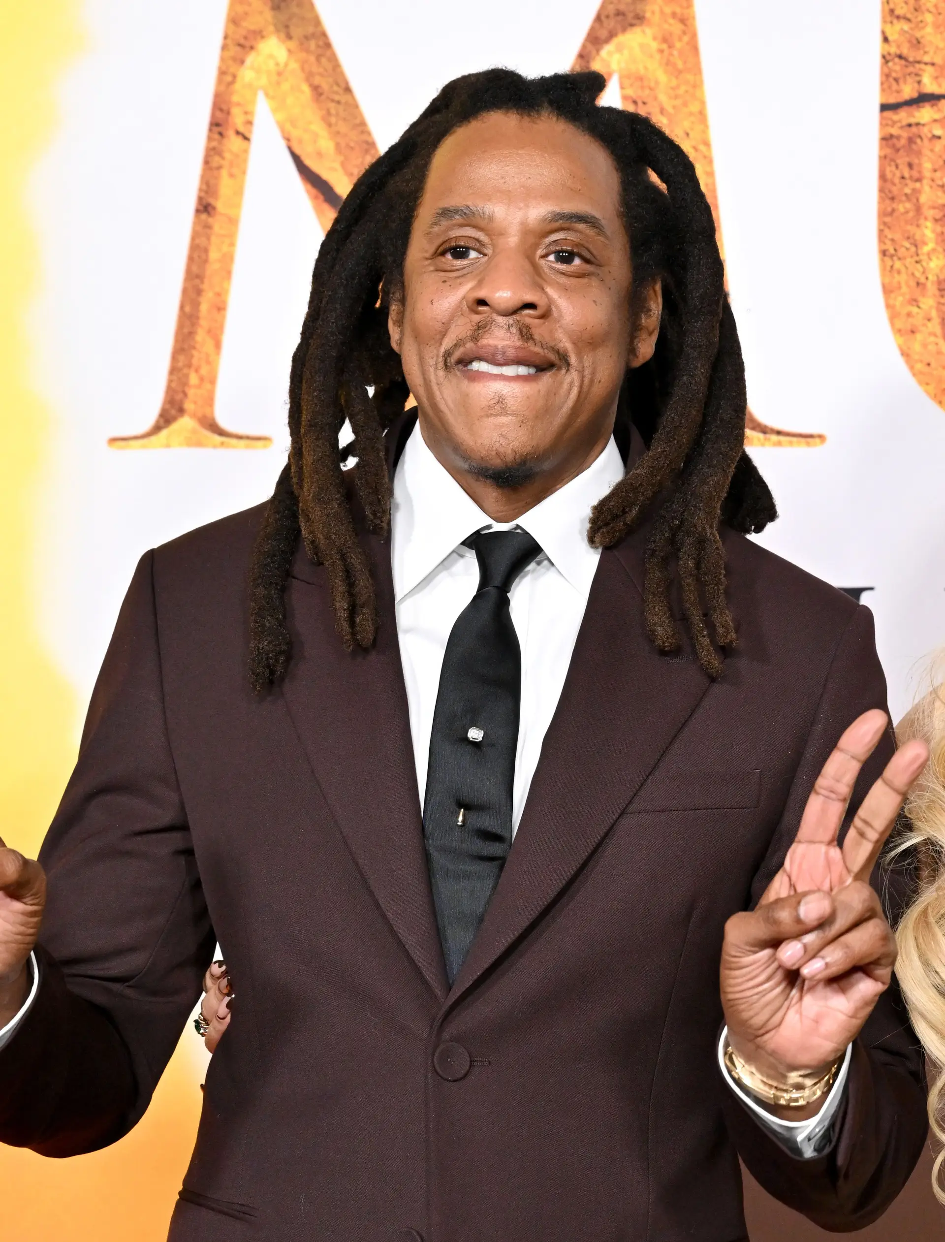 Acusado de violação, Jay-Z reaparece em raro momento familiar