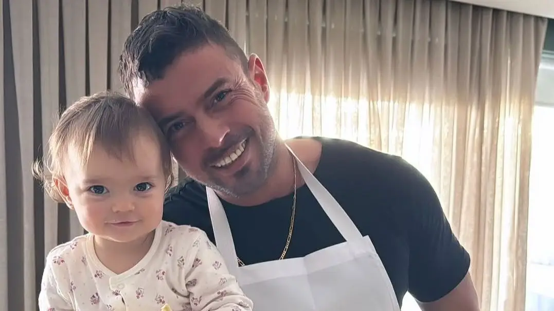 Marco Costa com a filha, Maria Emília